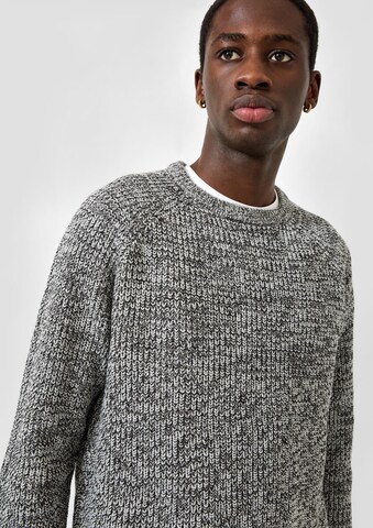 Pull-over QS en gris : devant