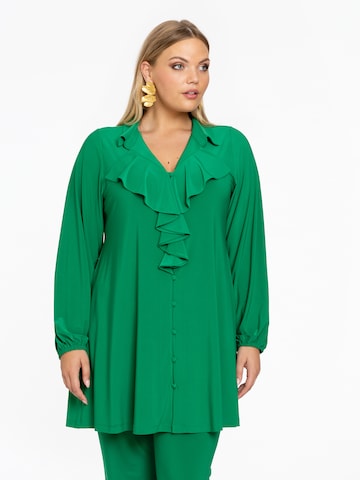 Yoek Blouse in Green: front