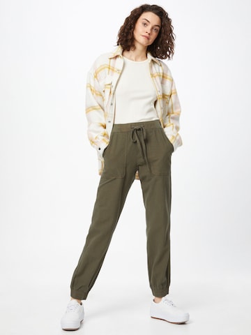 Kaffe Tapered Pants 'Naya' in Green