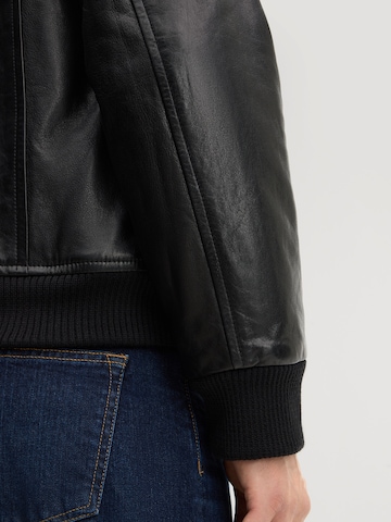 JOOP! Jeans Tussenjas in Zwart