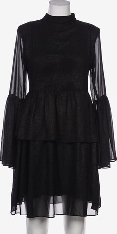 tigha Dress in M in Black: front