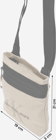 Calvin Klein Jeans Skuldertaske i beige