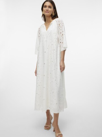 Robe VERO MODA en blanc