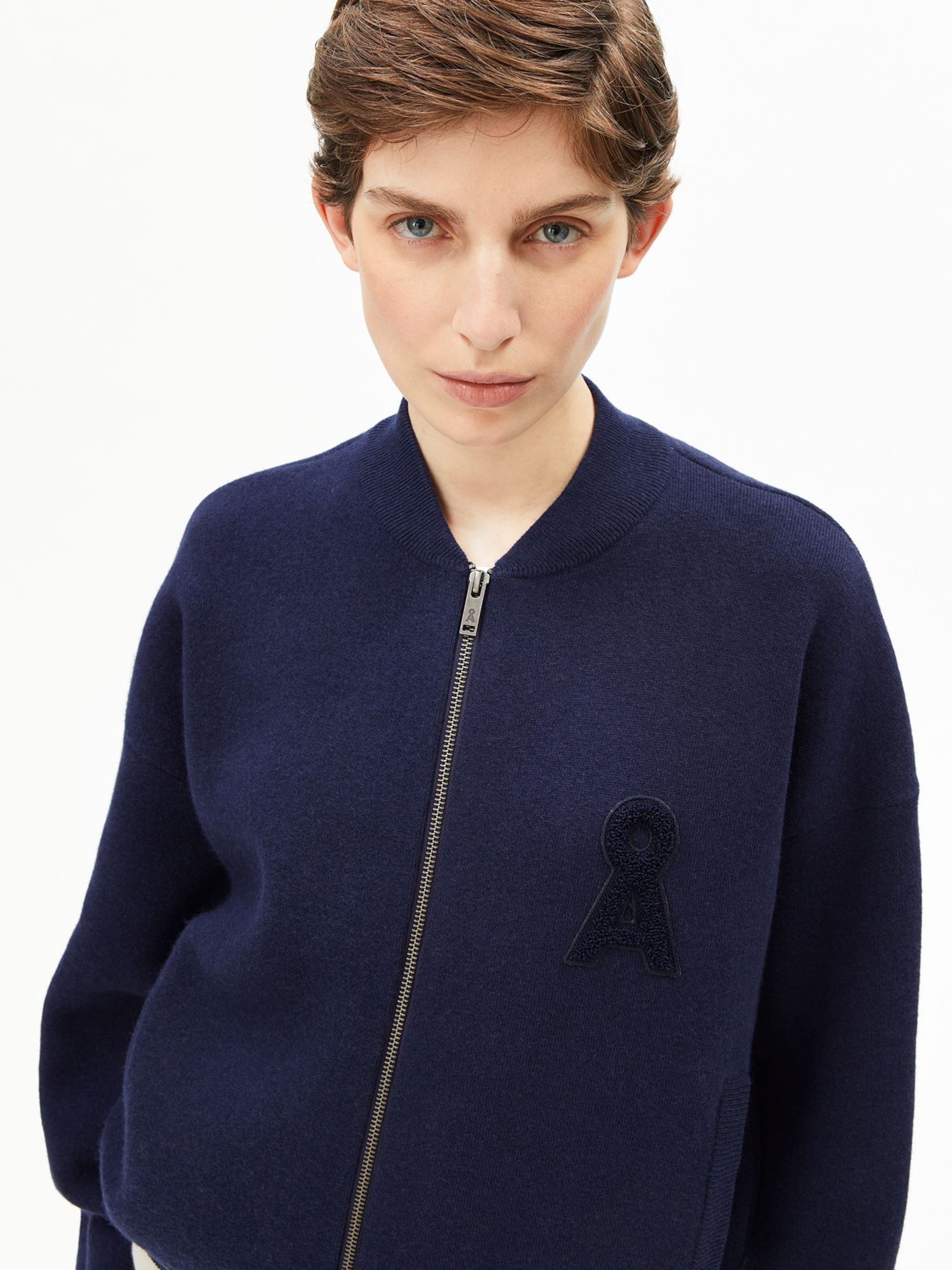 Cardigan ARMEDANGELS en bleu