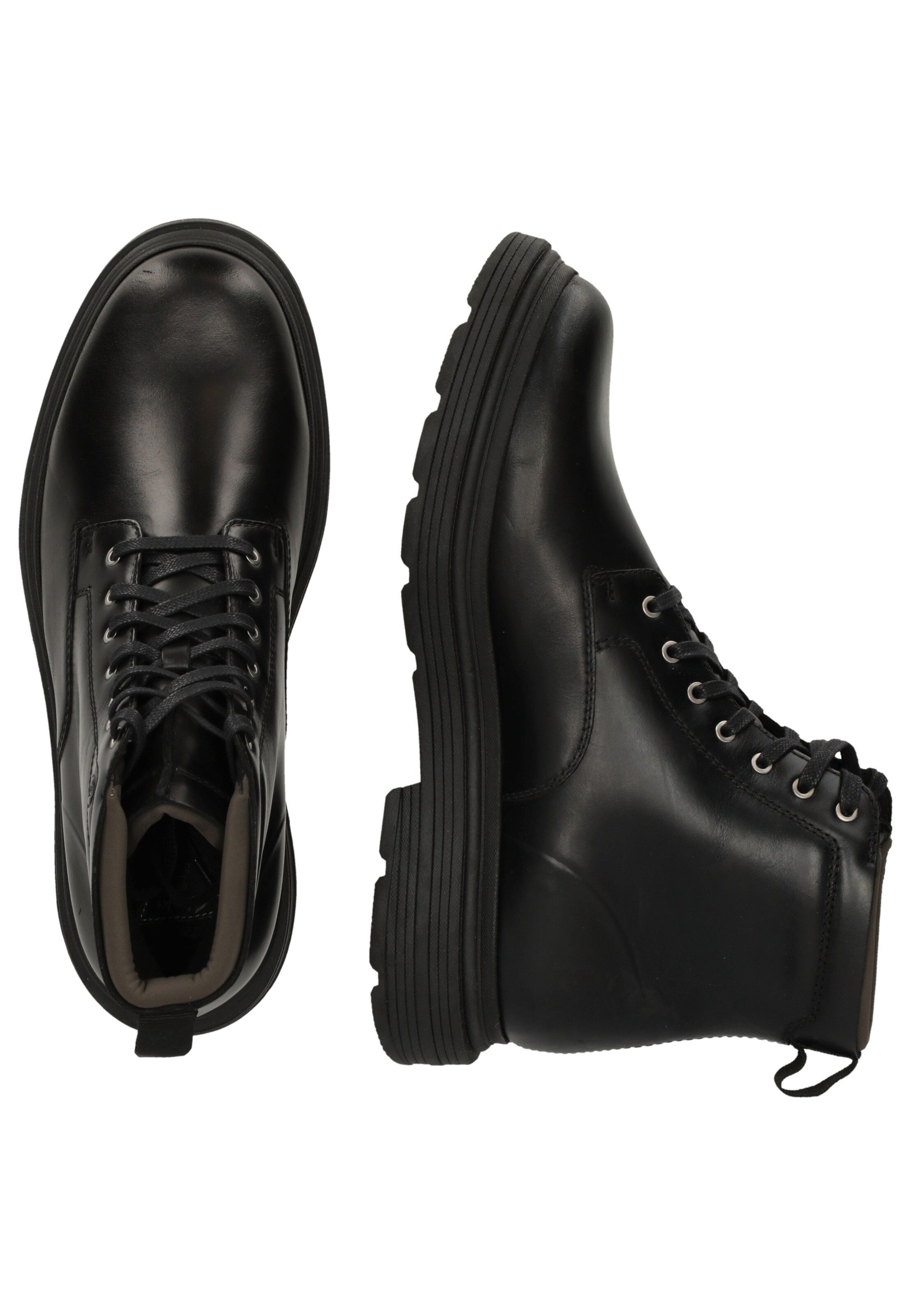 CLARKS Boots 'Badbury High Waterproof' in Schwarz