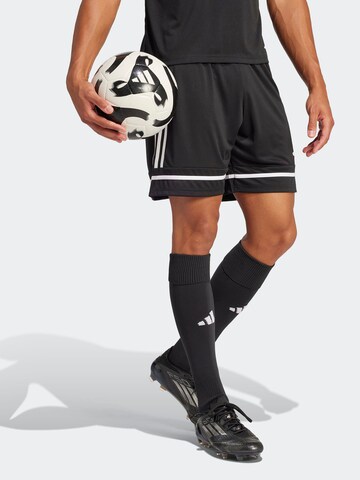 regular Pantaloni sportivi 'Squadra 25' di ADIDAS PERFORMANCE in nero: frontale