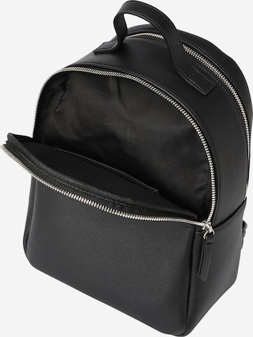 ABOUT YOU Backpack 'Nila' in Black