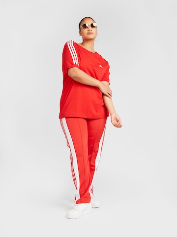 ADIDAS ORIGINALS Тениска в червено