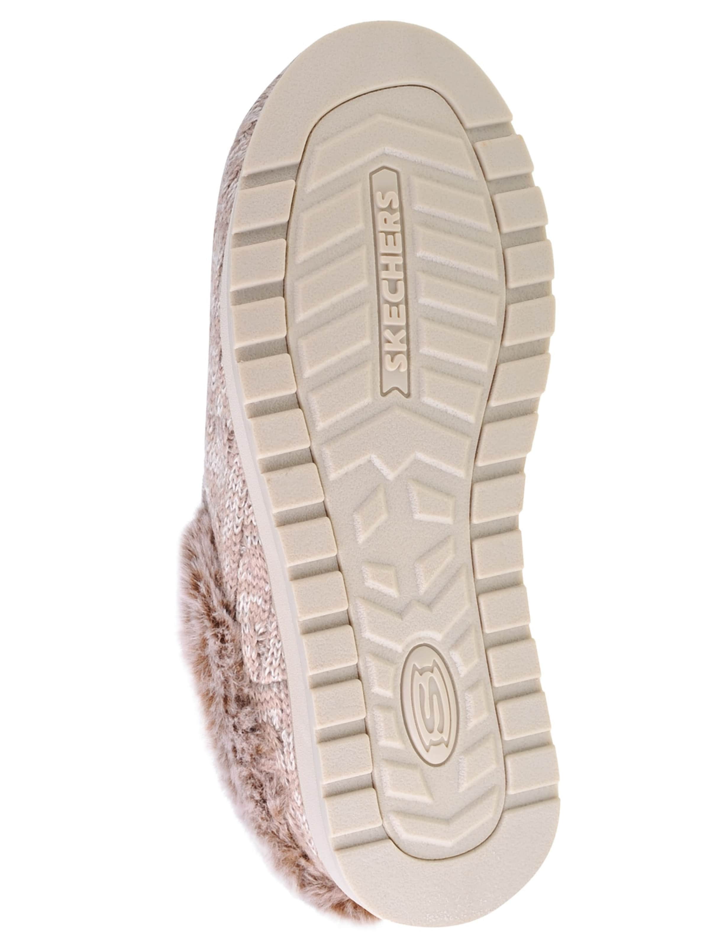 SKECHERS Slippers in Beige