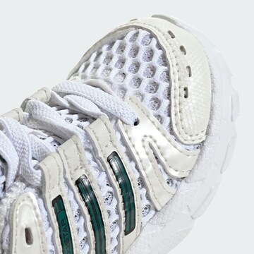 Baskets 'Control 5' ADIDAS ORIGINALS en blanc