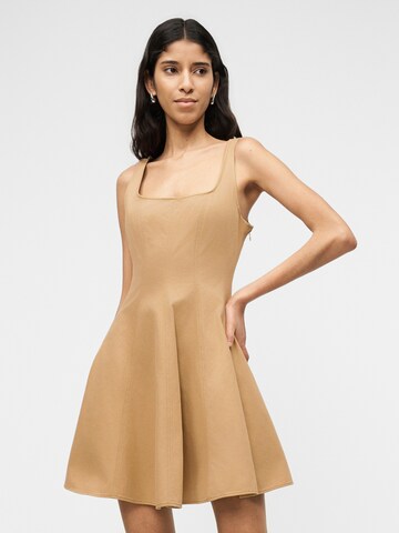 HUGO Ruha 'Kademe-1_B' - bézs