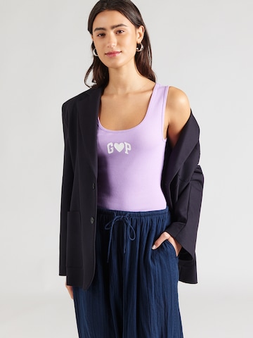 Haut GAP en violet : devant