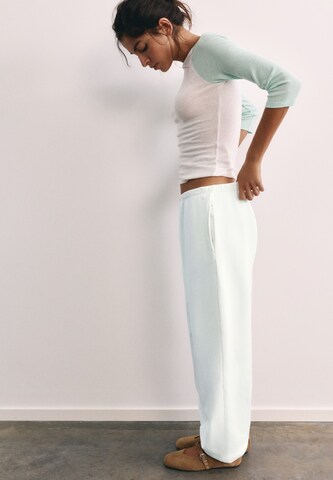 Pull&Bear Tapered Hose in Weiß