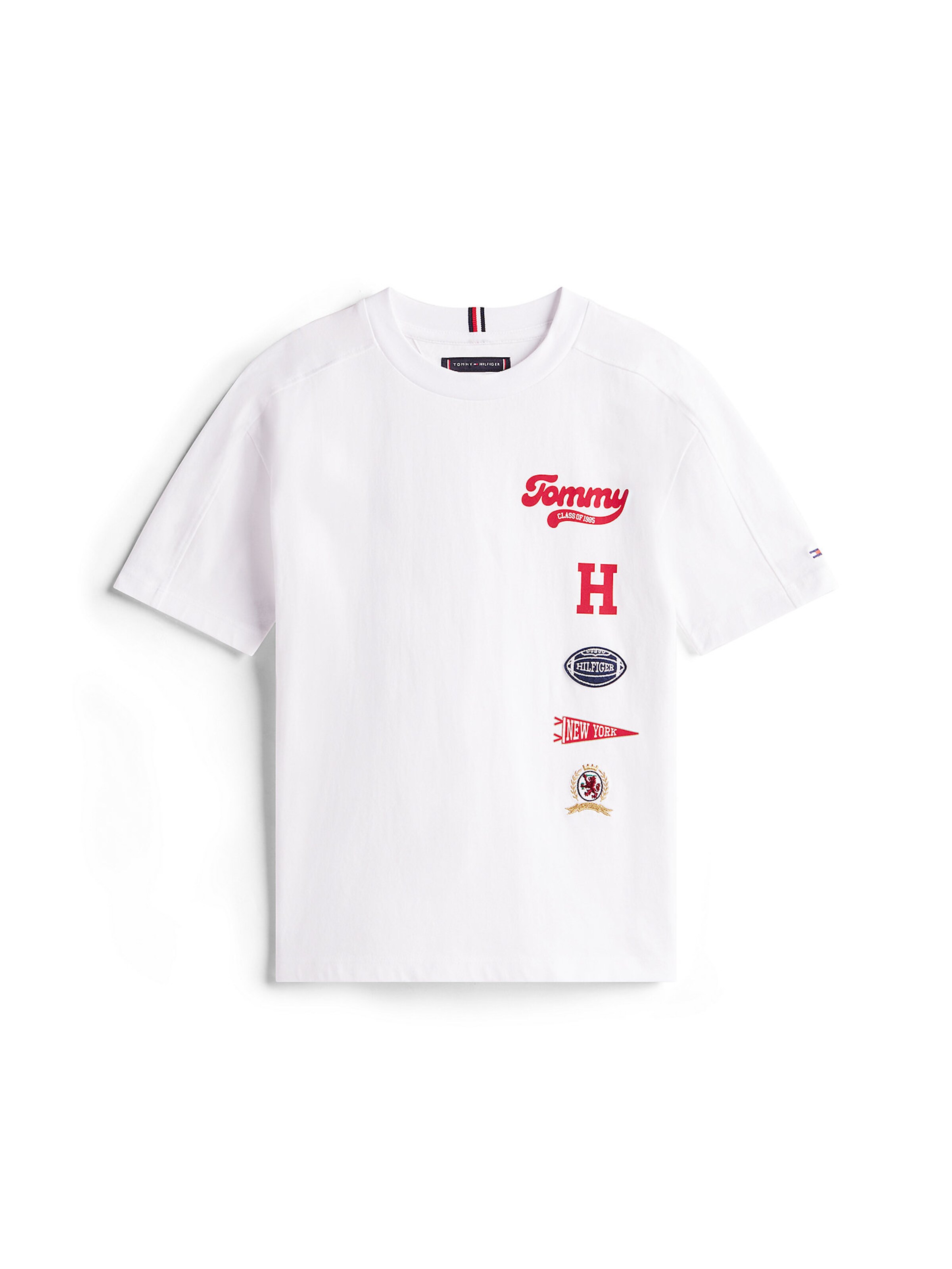 TOMMY HILFIGER T-Shirt 'Varsity Multi-Badge' in Weiß: Vorderseite