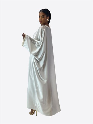 Elara Kleid in Weiß