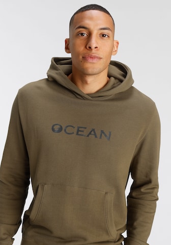 OCEAN SPORTSWEAR Athletic Sweatshirt in Green: front