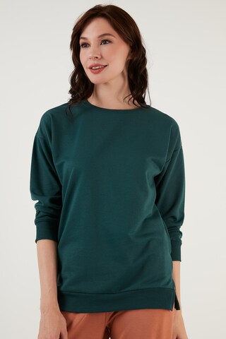 LELA Sweatshirt in Green: front