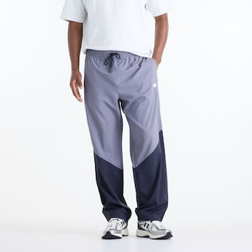 Loosefit Pantaloni 'Sport Legacy Pant' di new balance in grigio: frontale