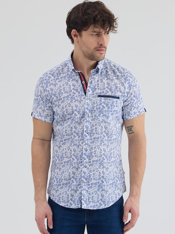 7Camicie Slim fit Zakelijk overhemd 'Iconic Linen Man Shirt Short Sleeve White Blue' in Wit