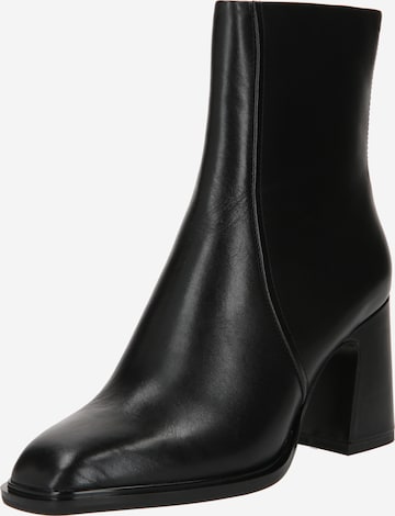 Bottines NEWD.Tamaris en noir : devant