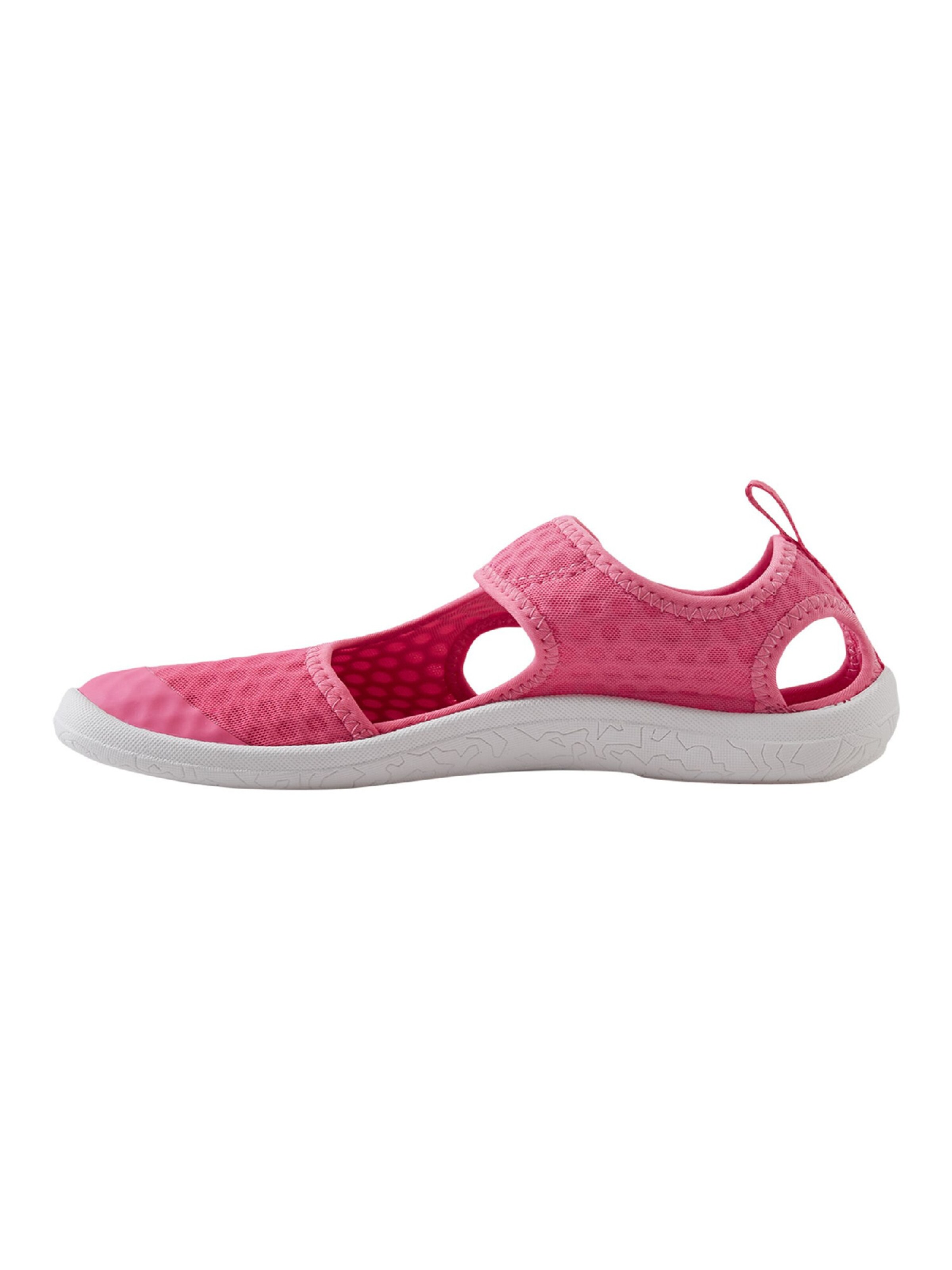 Chaussures ouvertes Reima en rose