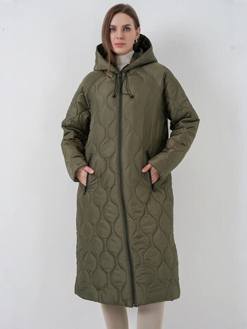 Bigdart Winter Coat in Green: front