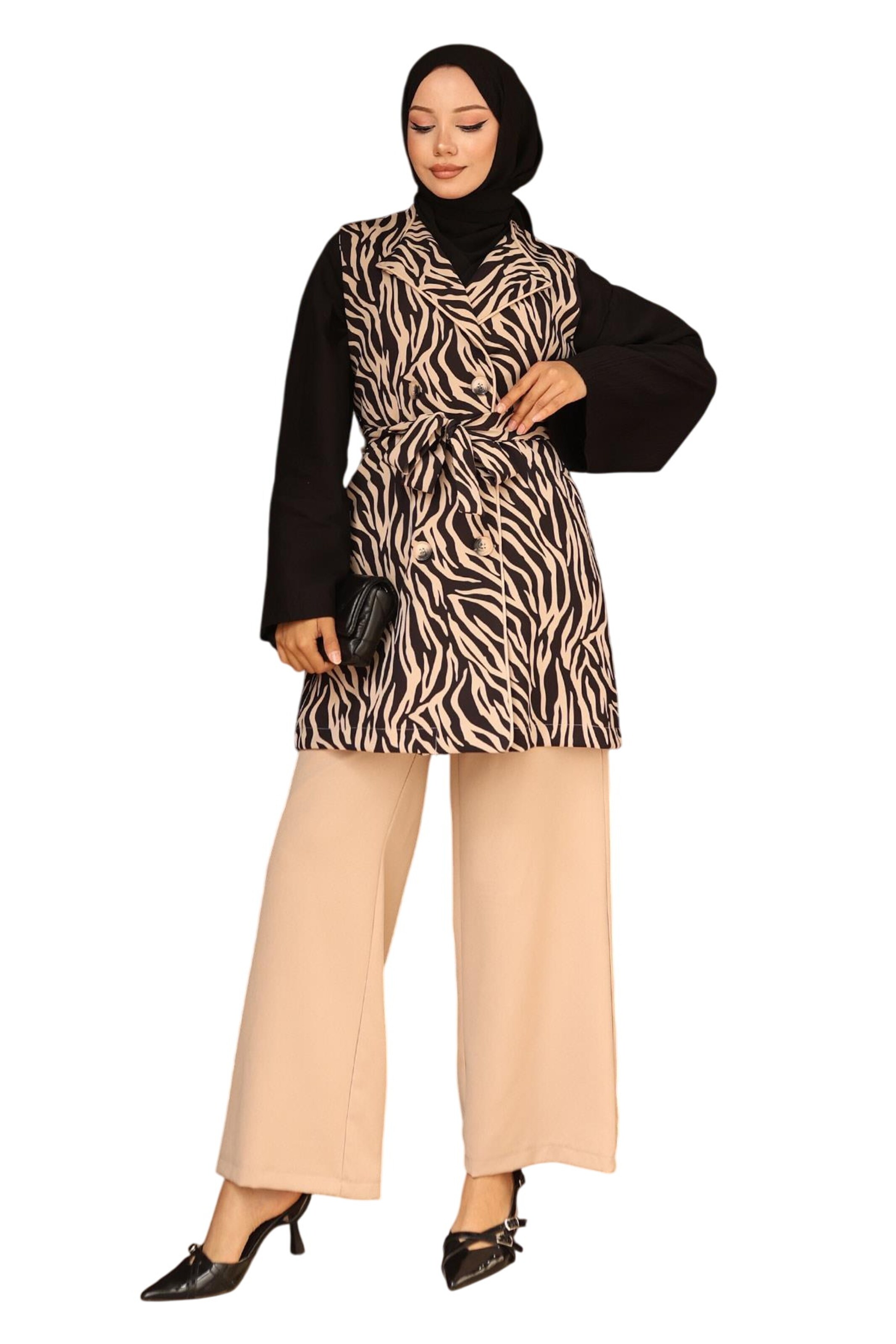 MODAMIHRAM Hosenanzug in Beige: Vorderseite