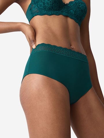 TRIUMPH Slip in Green