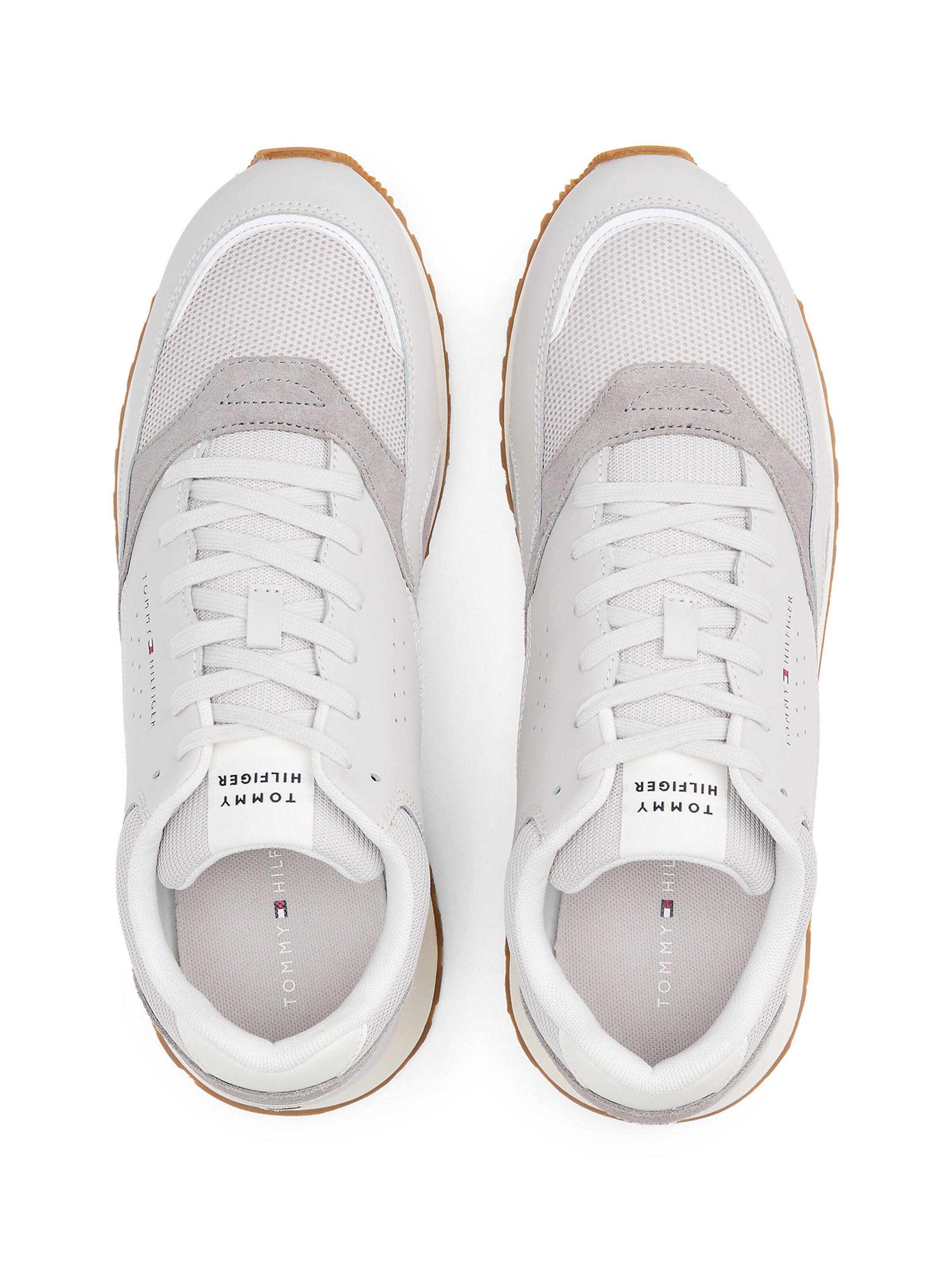 TOMMY HILFIGER Sneaker in Grau