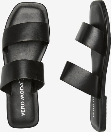 VERO MODA - Zapatos abiertos 'Sun Glow' en negro