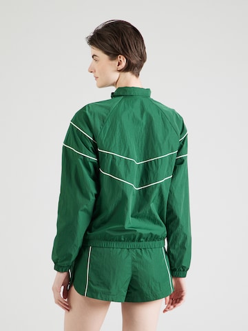 Nike Sportswear Kurtka przejściowa w kolorze zielony