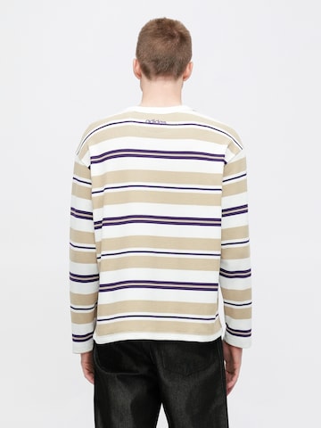 ADIDAS ORIGINALS - Camiseta en beige