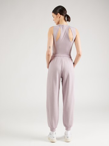 ADIDAS SPORTSWEAR Tapered Sporthose in Lila