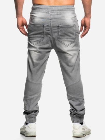 Tazzio Regular Jeans '16505' in Grau