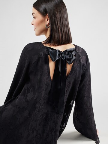 Robe Gina Tricot en noir