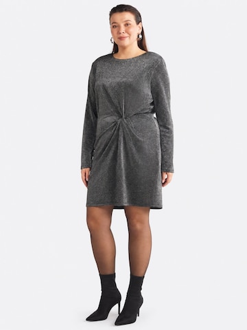 Ethiquet - Vestido em cinzento