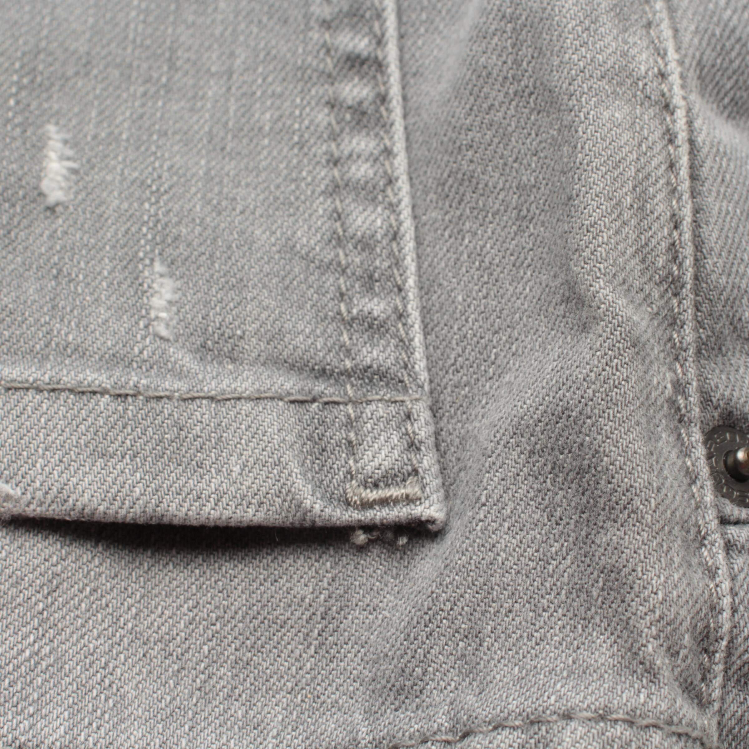 DSQUARED2 Jeans in 38 in Grey