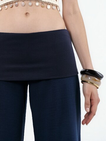 Loosefit Pantaloni di Busem in blu