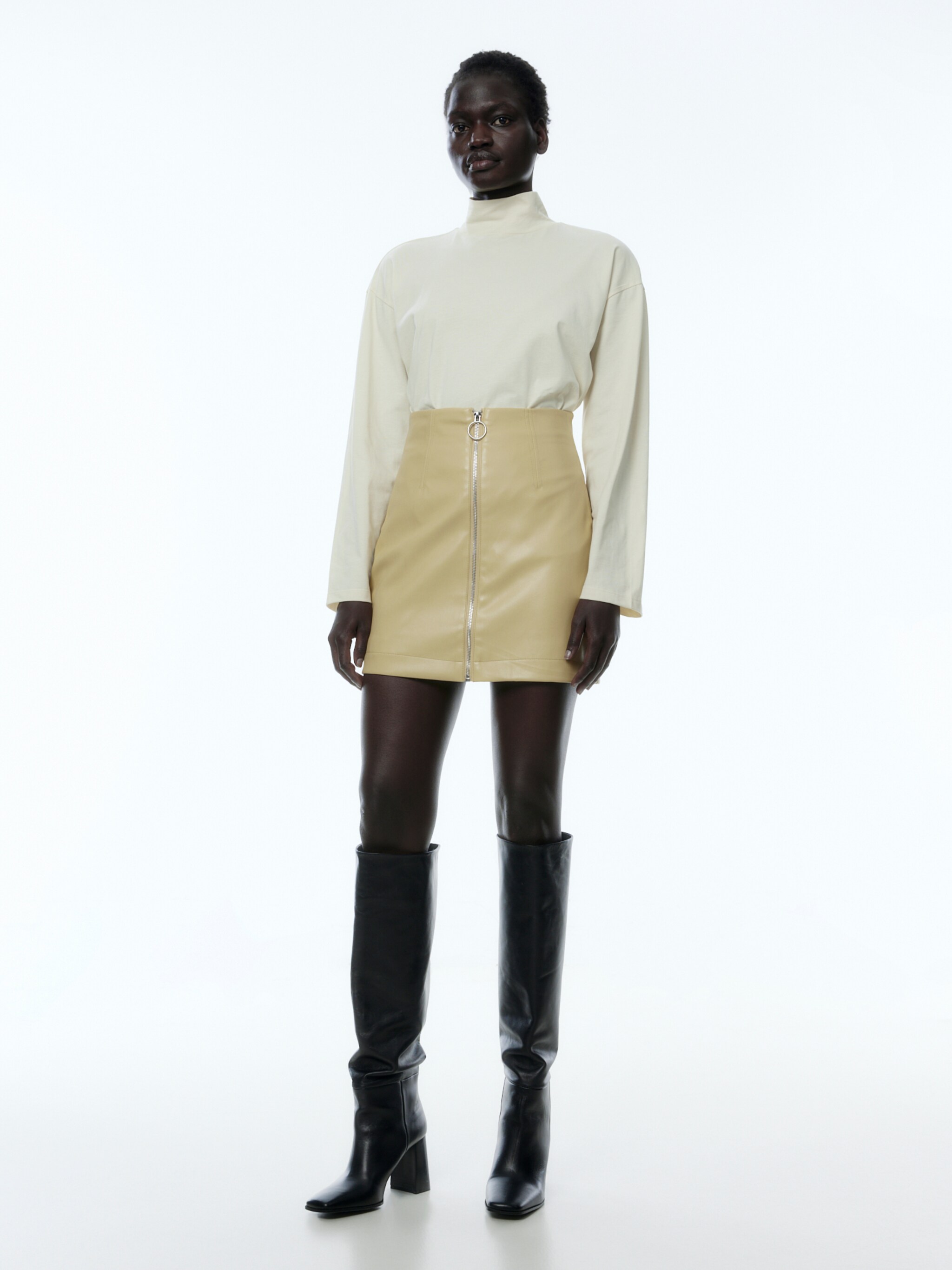 EDITED Productos Camiseta 'Oya' beige