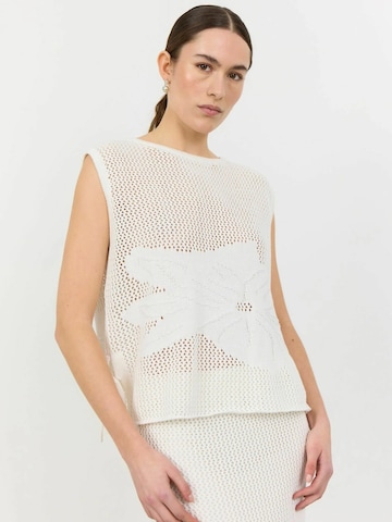 Top in maglia 'Lian 3 ' di Levete Room in bianco: frontale