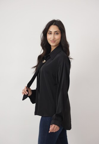 Elara Bluse in Schwarz