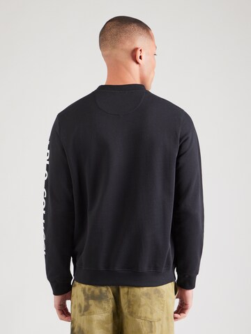 Carlo Colucci Dressipluus, värv must: tagant vaates