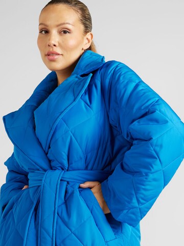 Manteau mi-saison 'MANDIE' EVOKED en bleu