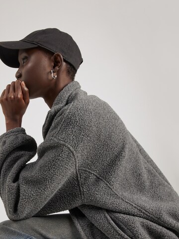 WEEKDAY Fleece jacket 'Leia' in Grey