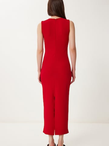 Robe Happiness İstanbul en rouge