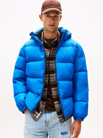 Tommy Jeans Jacke 'Essential' in Blau: Vorderseite
