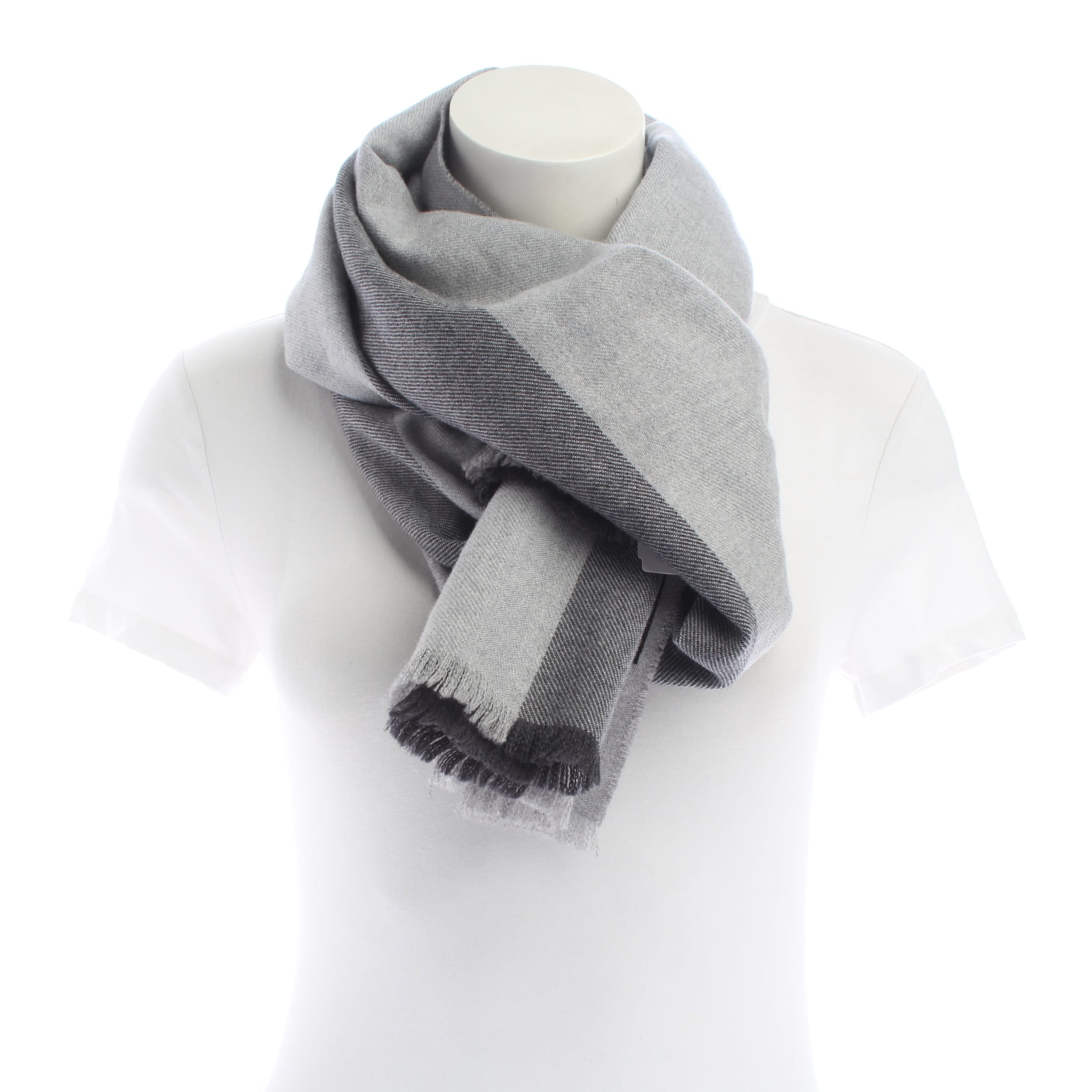 Gucci Scarf & Wrap in One size in Grey: front