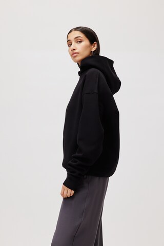 Sweat-shirt 'Joelle' LeGer by Lena Gercke en noir