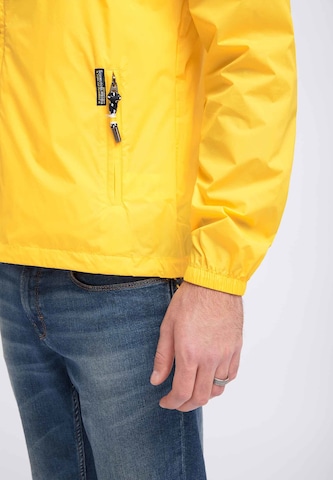 Schmuddelwedda Performance Jacket in Yellow