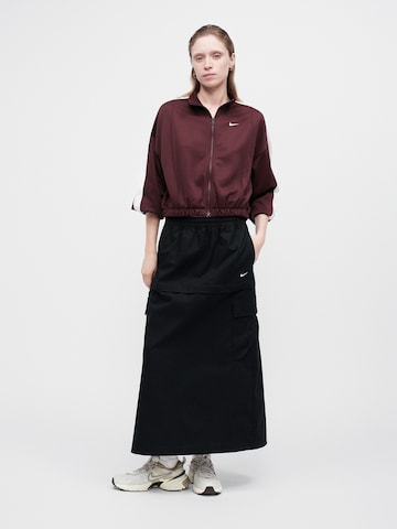 Nike Sportswear - Casaco em moletão em vermelho